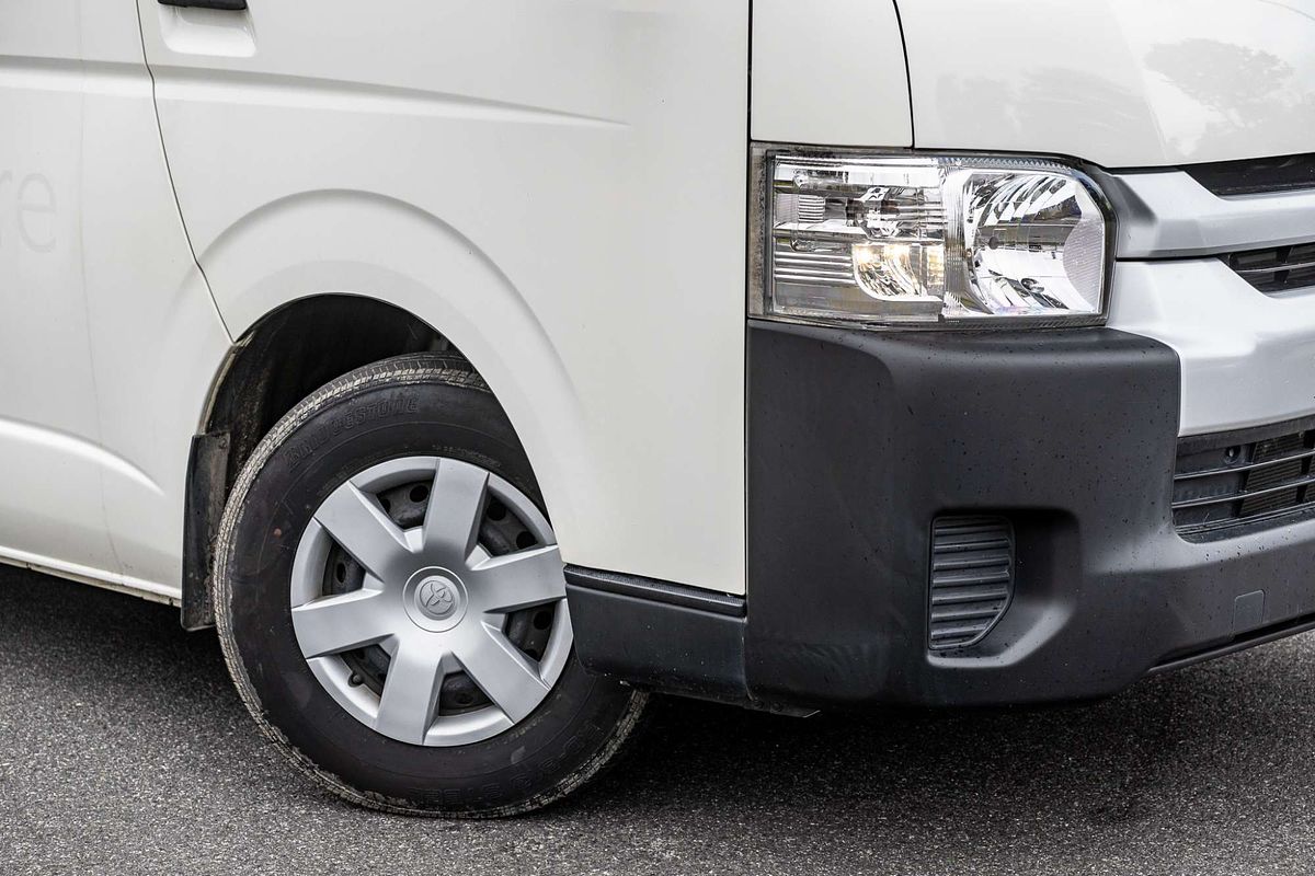 2017 Toyota Hiace COMMUTER KDH223R MY16