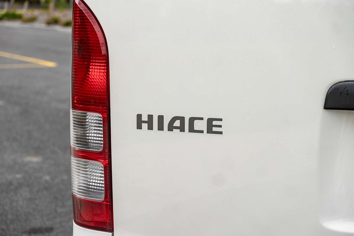 2017 Toyota Hiace COMMUTER KDH223R MY16