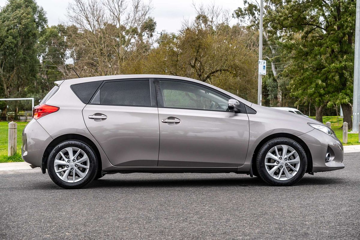 2014 Toyota Corolla Ascent Sport ZRE182R
