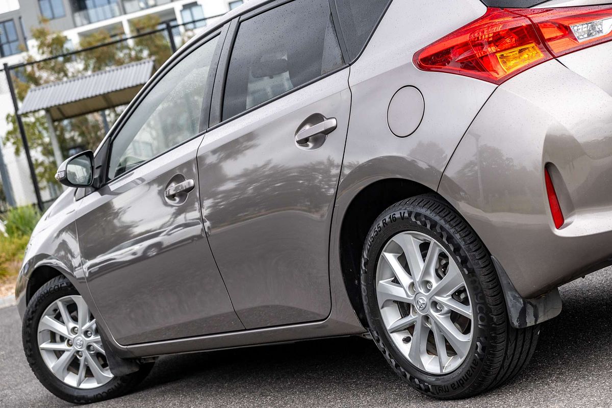 2014 Toyota Corolla Ascent Sport ZRE182R