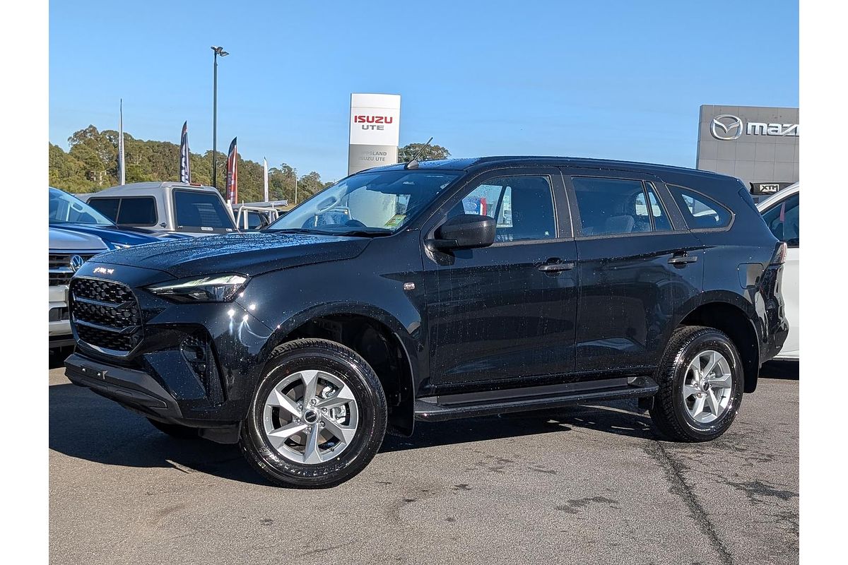 2025 Isuzu MU-X LS-M