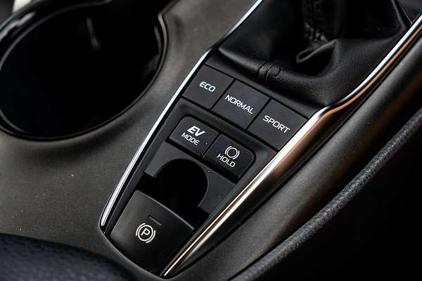 2022 Toyota Camry Ascent AXVH70R