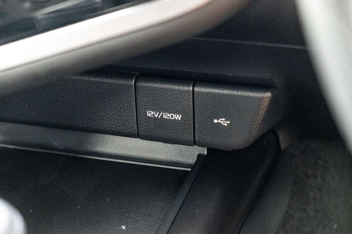 2022 Toyota Camry Ascent AXVH70R