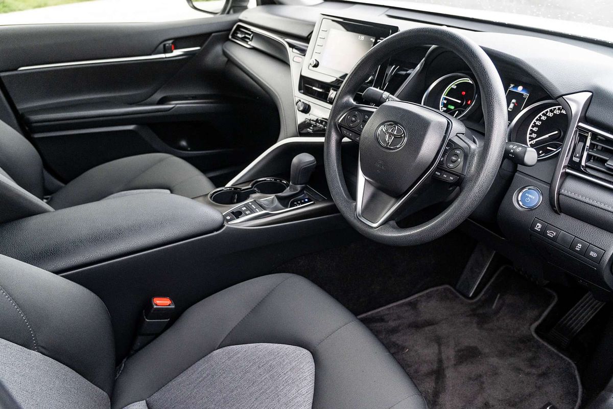 2022 Toyota Camry Ascent AXVH70R