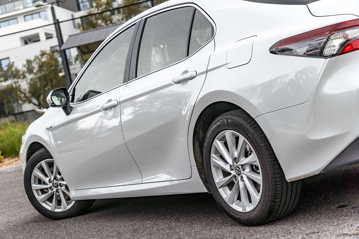 2021 Toyota Camry Ascent AXVH70R