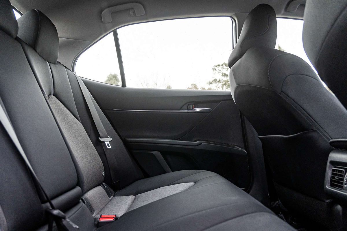 2021 Toyota Camry Ascent AXVH70R