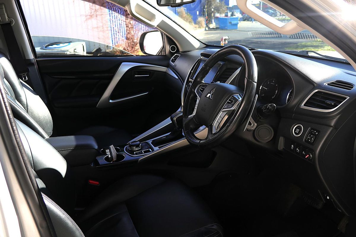 2016 Mitsubishi Pajero Sport Exceed QE