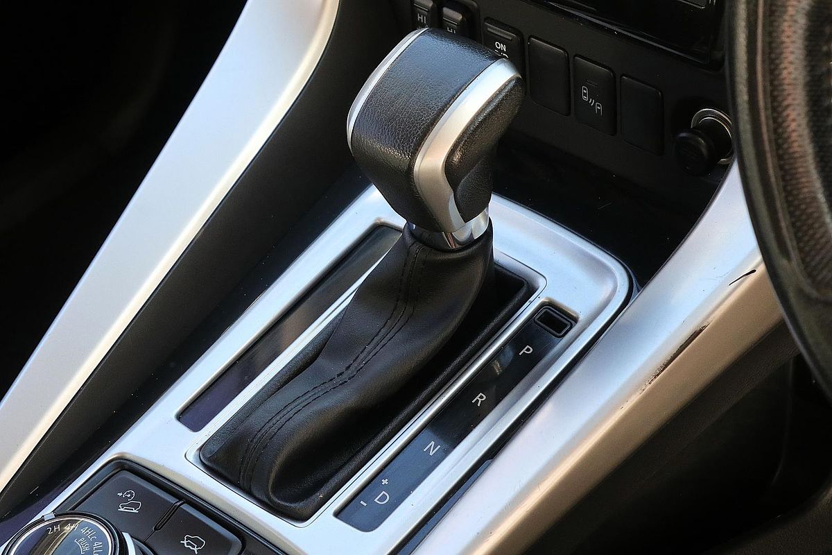 2016 Mitsubishi Pajero Sport Exceed QE