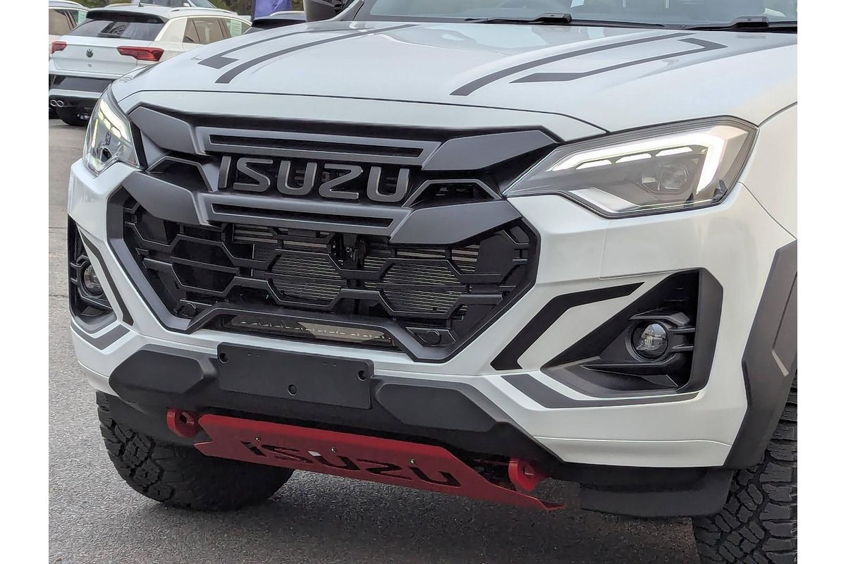2025 Isuzu D-MAX BLADE 4X4