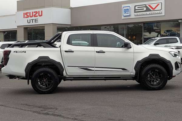2025 Isuzu D-MAX BLADE 4X4
