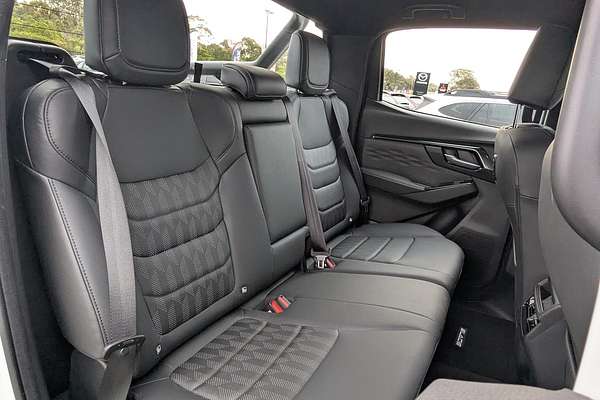 2025 Isuzu D-MAX BLADE 4X4