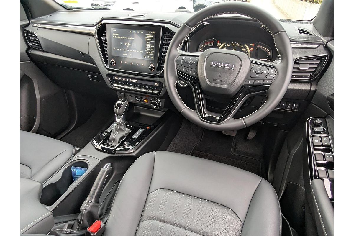 2025 Isuzu D-MAX BLADE 4X4