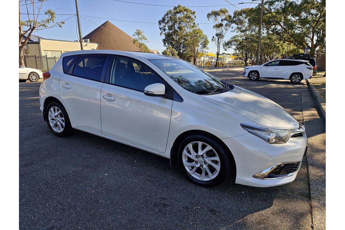 2016 Toyota Corolla Ascent Sport ZRE182R