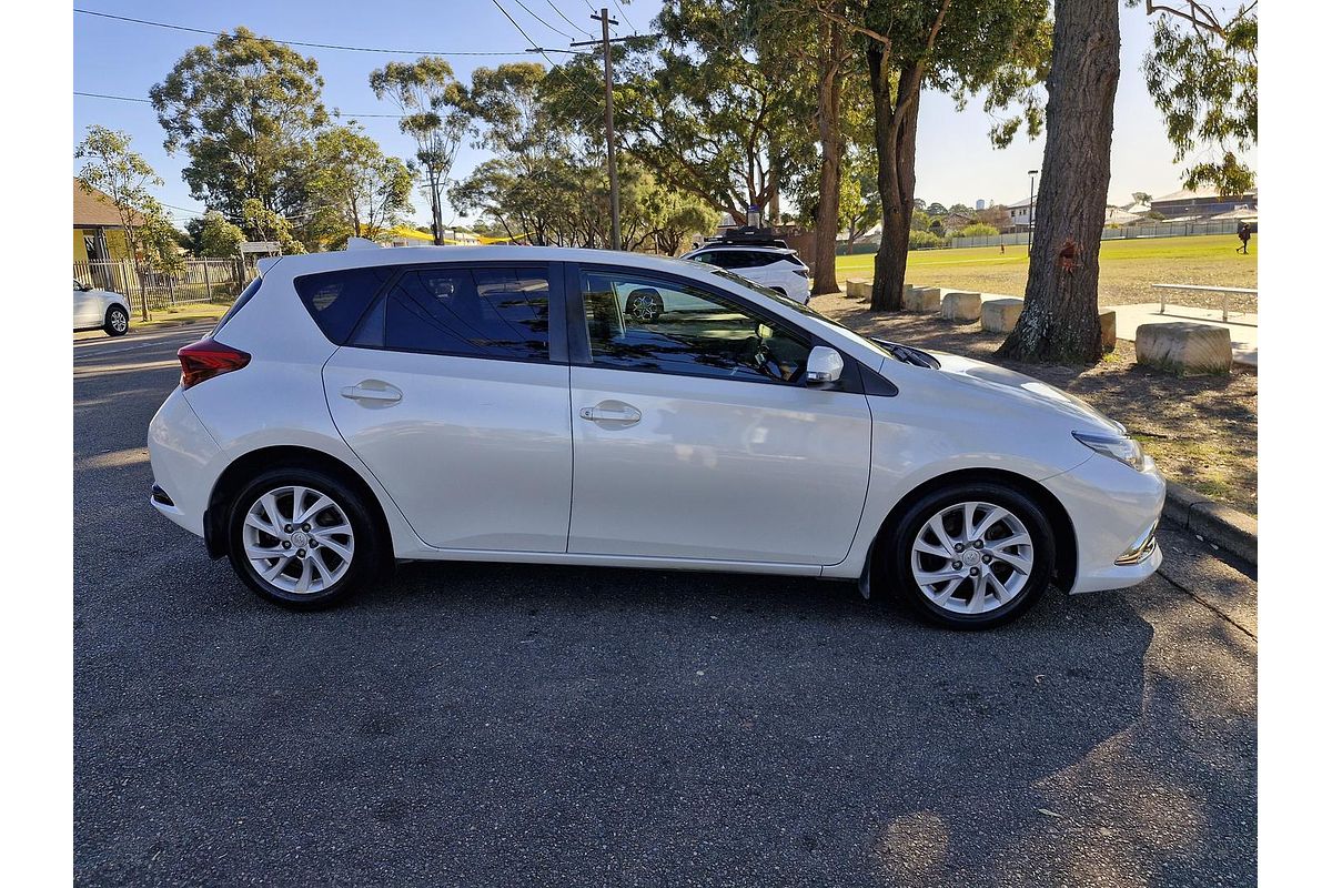 2016 Toyota Corolla Ascent Sport ZRE182R
