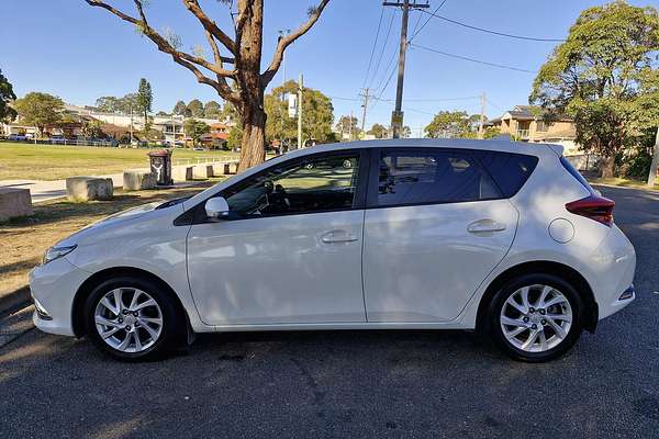2016 Toyota Corolla Ascent Sport ZRE182R