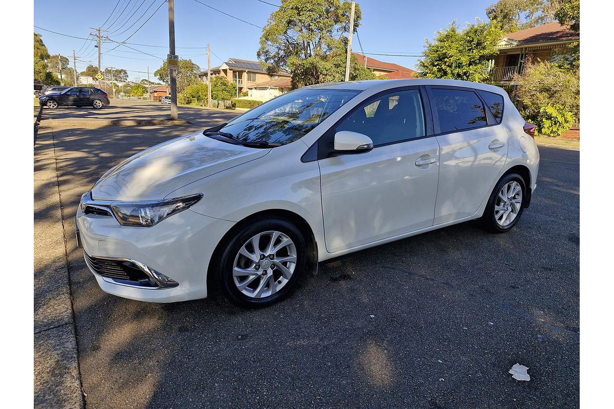 2016 Toyota Corolla Ascent Sport ZRE182R