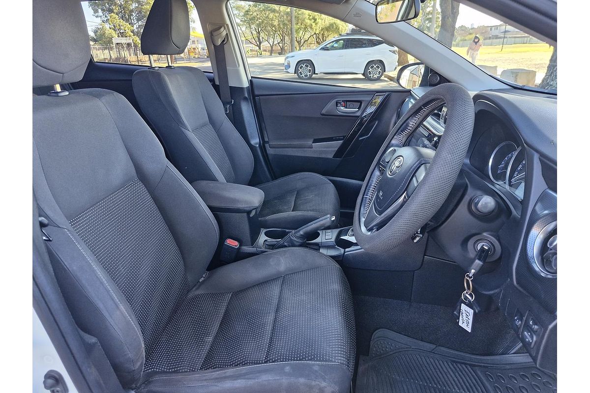 2016 Toyota Corolla Ascent Sport ZRE182R