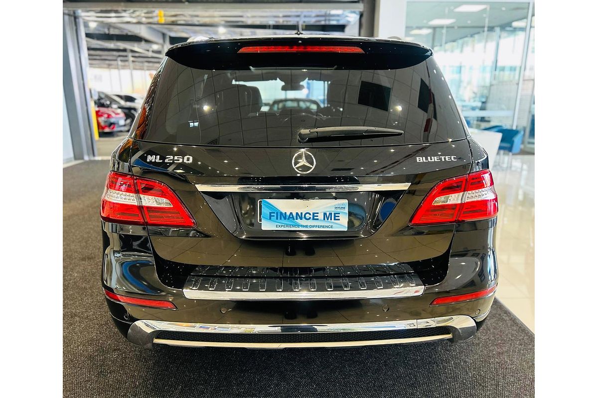 2015 Mercedes-Benz M-Class ML250 BlueTEC W166