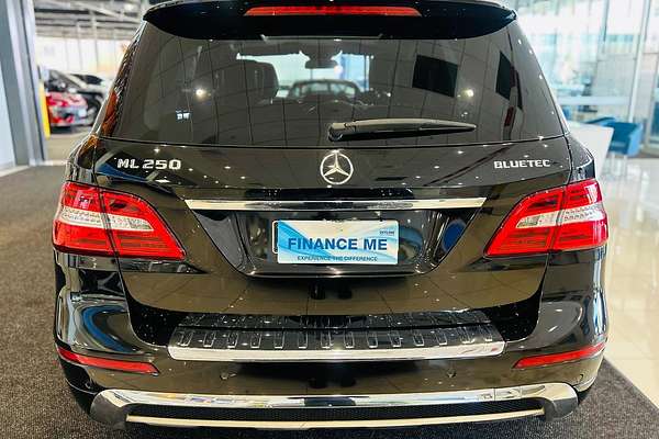 2015 Mercedes-Benz M-Class ML250 BlueTEC W166
