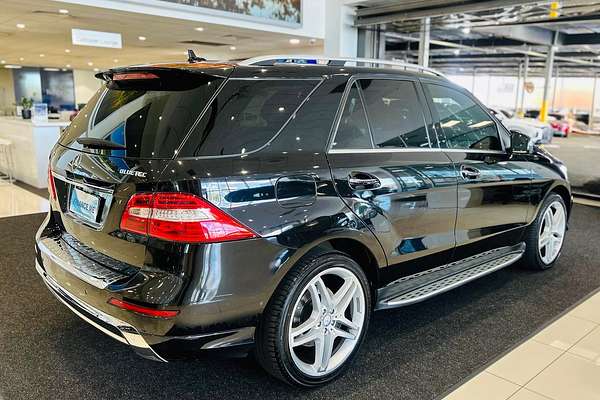 2015 Mercedes-Benz M-Class ML250 BlueTEC W166