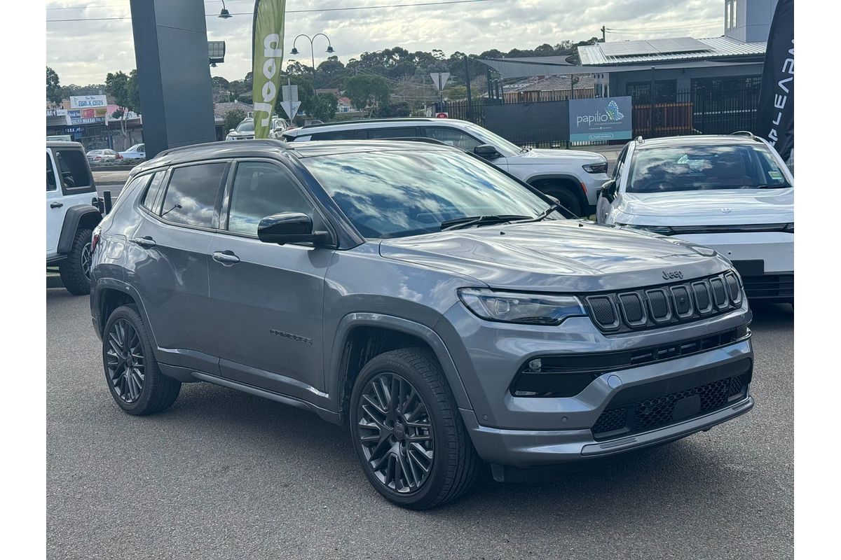 2023 Jeep Compass S-Limited M6