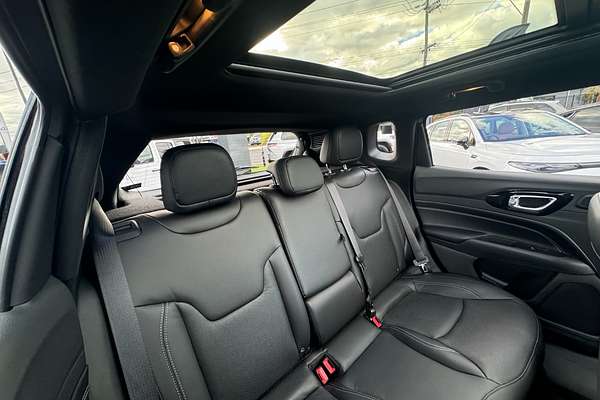 2023 Jeep Compass S-Limited M6