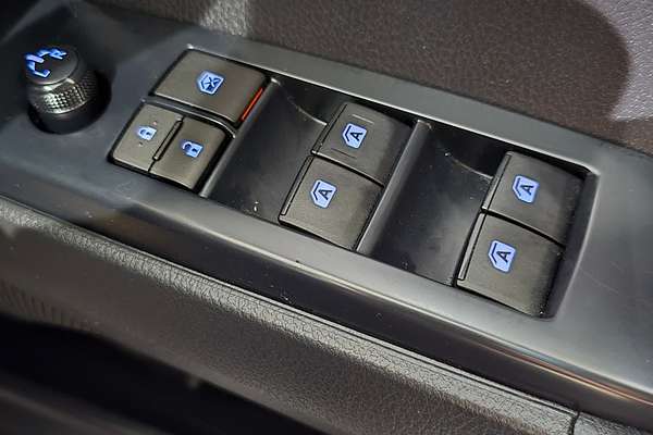 2019 Toyota Camry Ascent AXVH71R