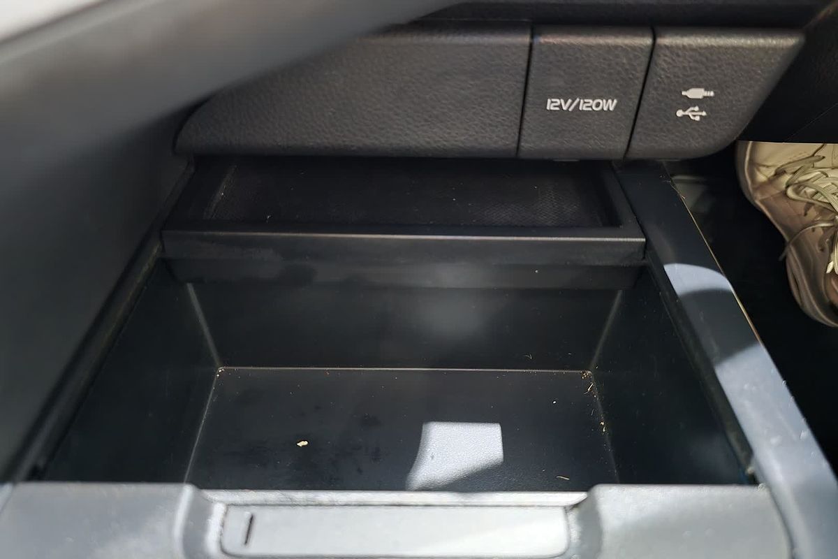 2019 Toyota Camry Ascent AXVH71R