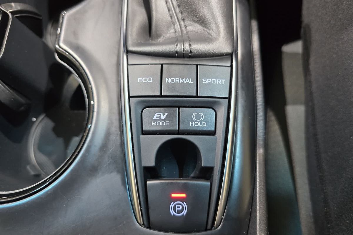 2019 Toyota Camry Ascent AXVH71R