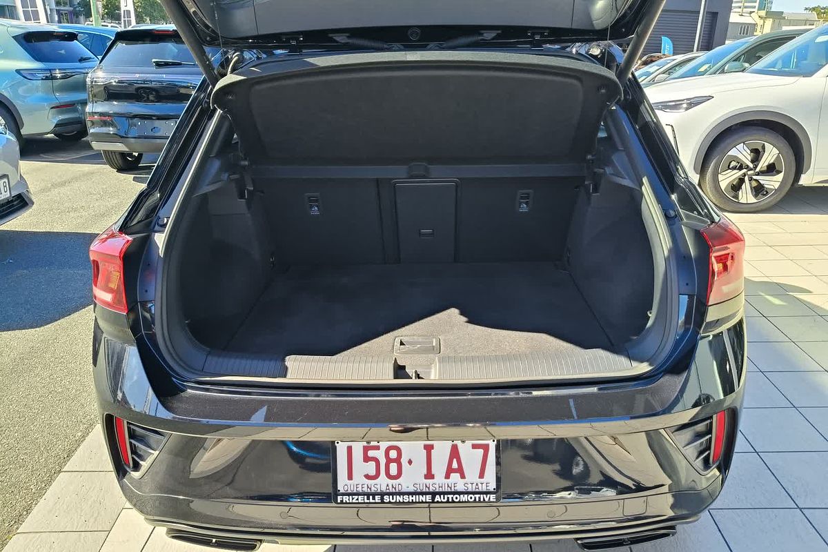 2022 Volkswagen T-Roc 140TSI R-Line D11