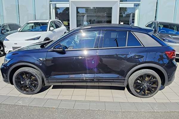 2022 Volkswagen T-Roc 140TSI R-Line D11