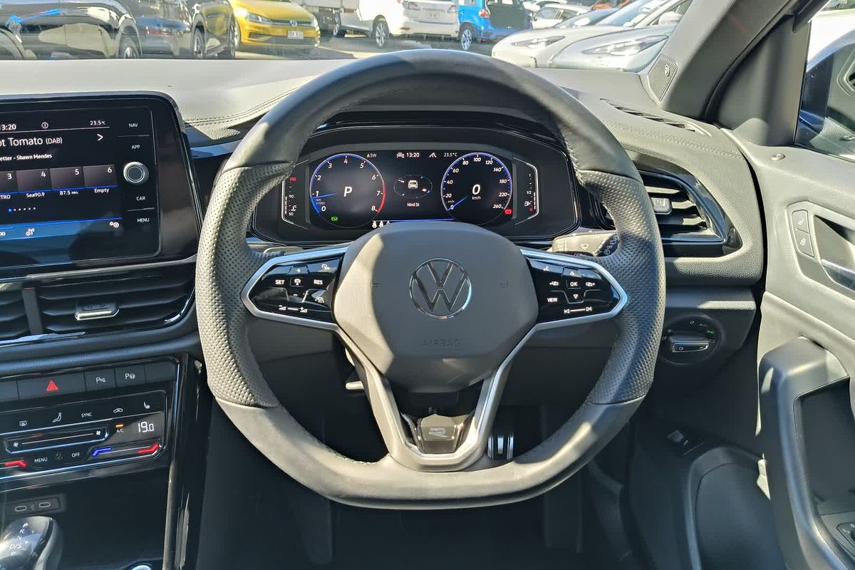 2022 Volkswagen T-Roc 140TSI R-Line D11