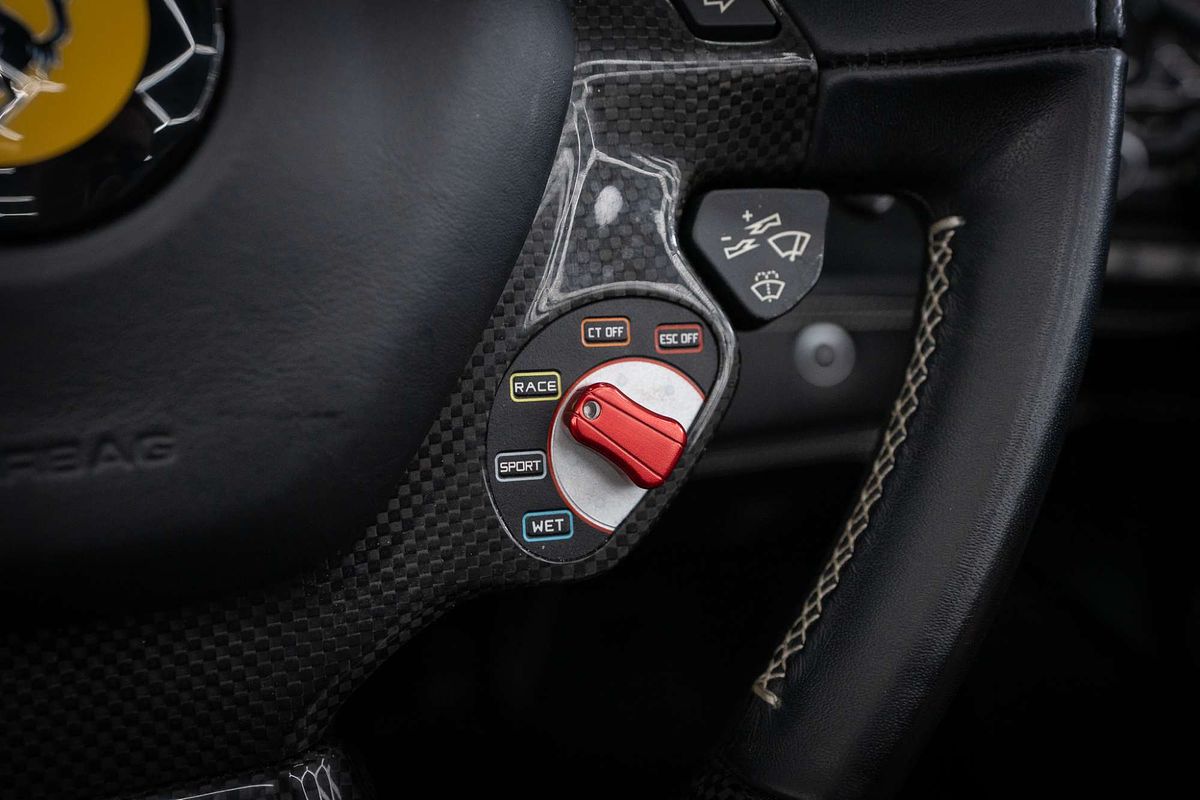 2016 Ferrari 488 Spider F142