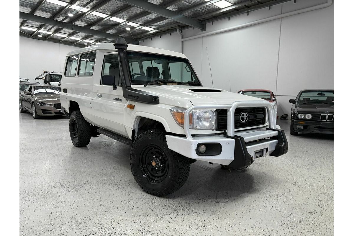 2014 Toyota Landcruiser Workmate Troopcarrier VDJ78R