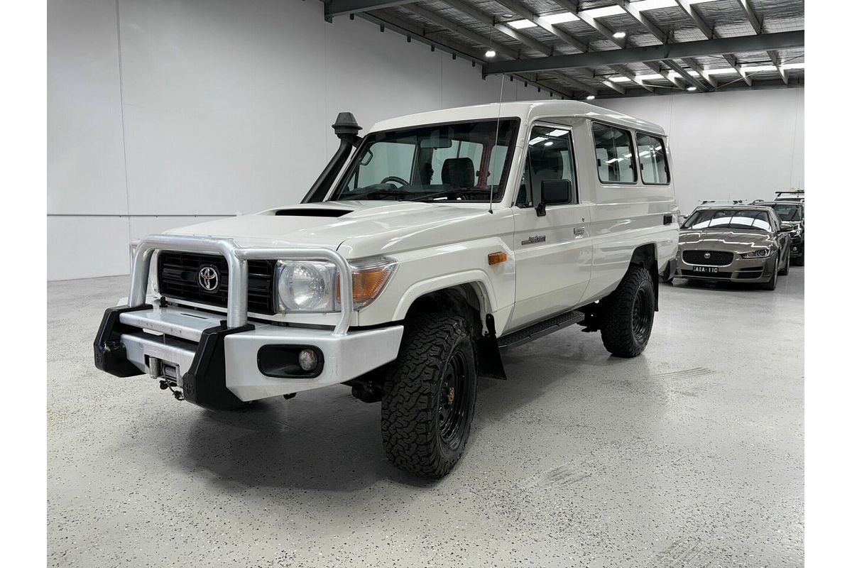 2014 Toyota Landcruiser Workmate Troopcarrier VDJ78R