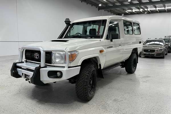 2014 Toyota Landcruiser Workmate Troopcarrier VDJ78R