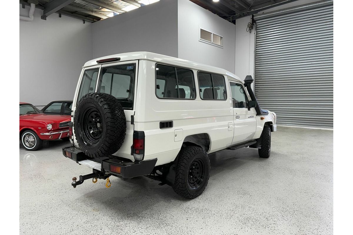 2014 Toyota Landcruiser Workmate Troopcarrier VDJ78R
