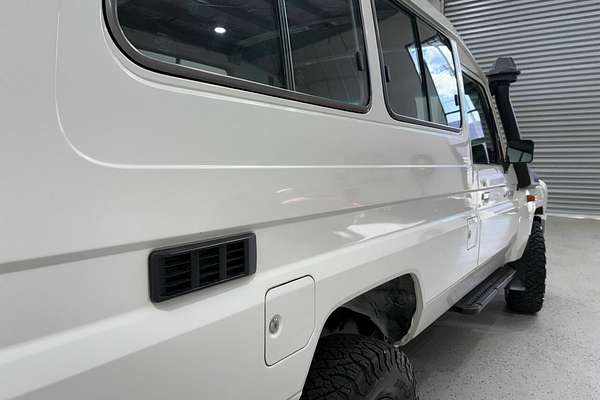 2014 Toyota Landcruiser Workmate Troopcarrier VDJ78R
