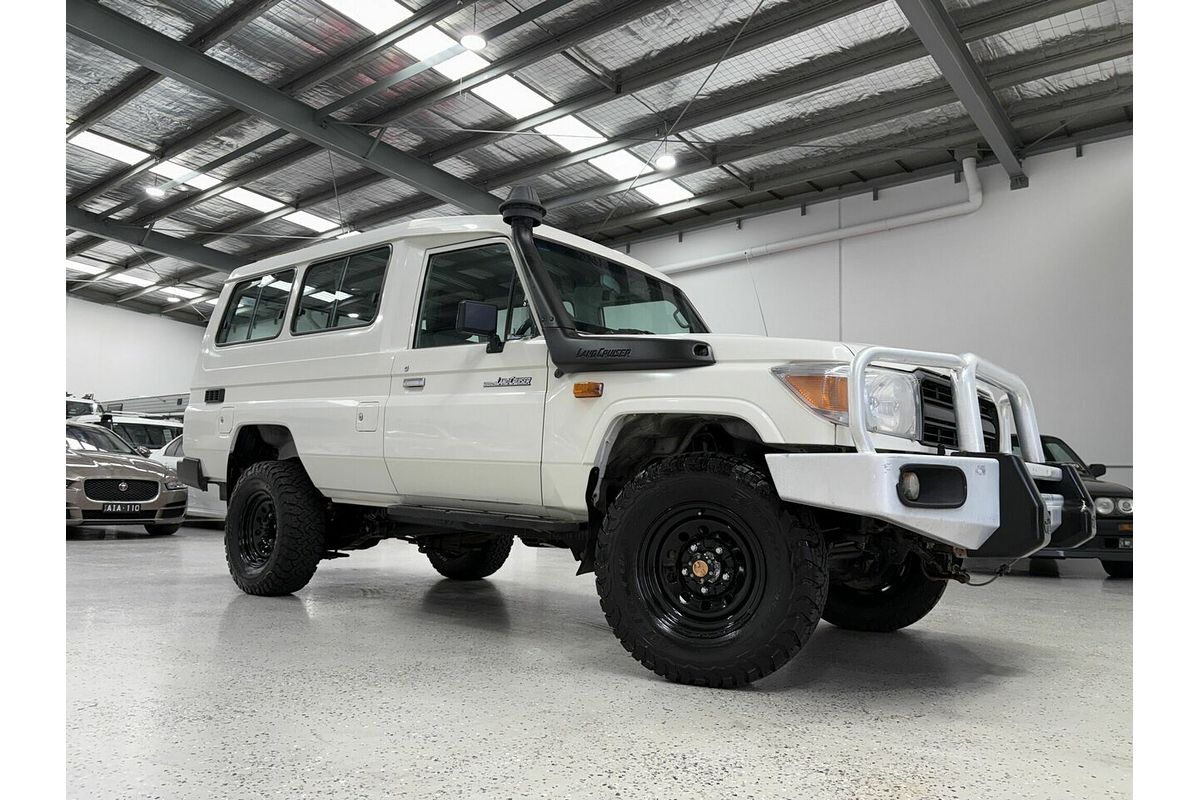 2014 Toyota Landcruiser Workmate Troopcarrier VDJ78R