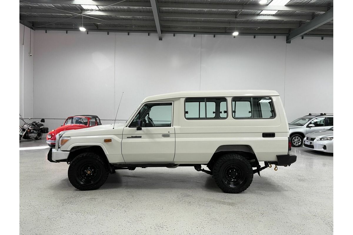 2014 Toyota Landcruiser Workmate Troopcarrier VDJ78R