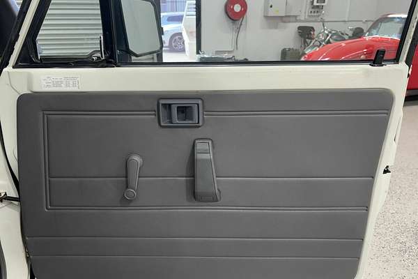 2014 Toyota Landcruiser Workmate Troopcarrier VDJ78R