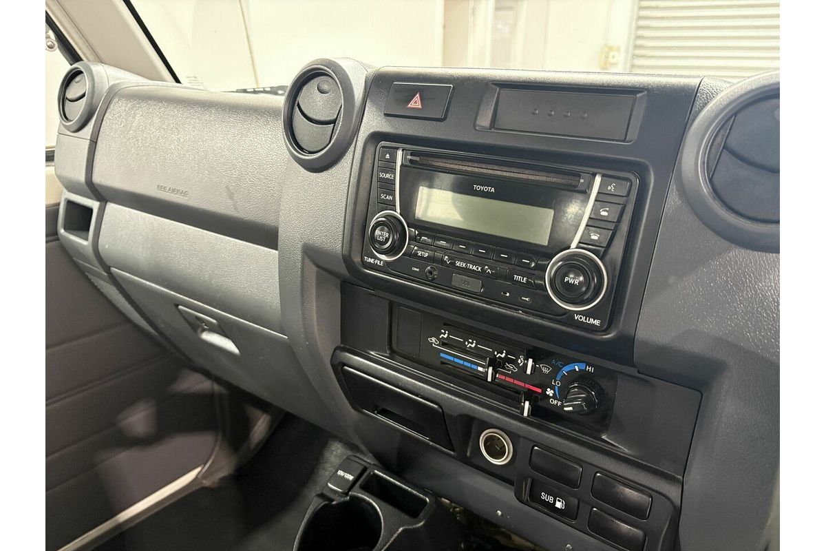 2014 Toyota Landcruiser Workmate Troopcarrier VDJ78R