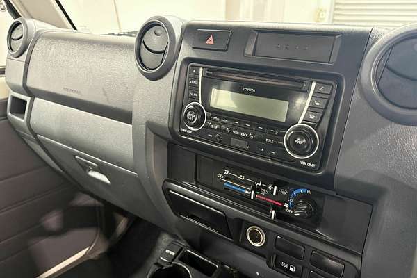 2014 Toyota Landcruiser Workmate Troopcarrier VDJ78R