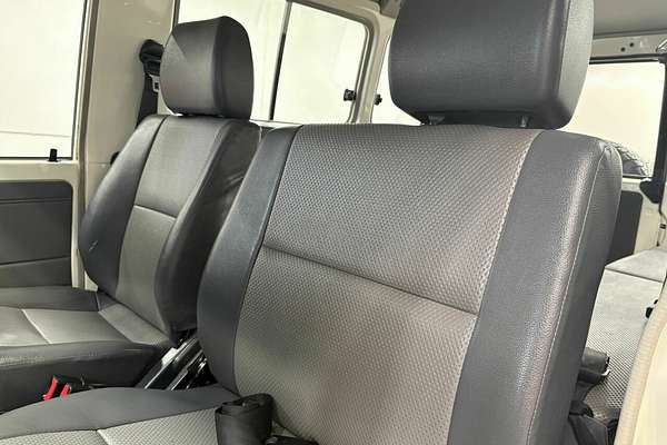 2014 Toyota Landcruiser Workmate Troopcarrier VDJ78R