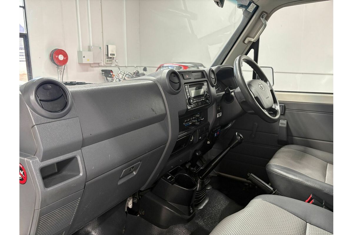 2014 Toyota Landcruiser Workmate Troopcarrier VDJ78R
