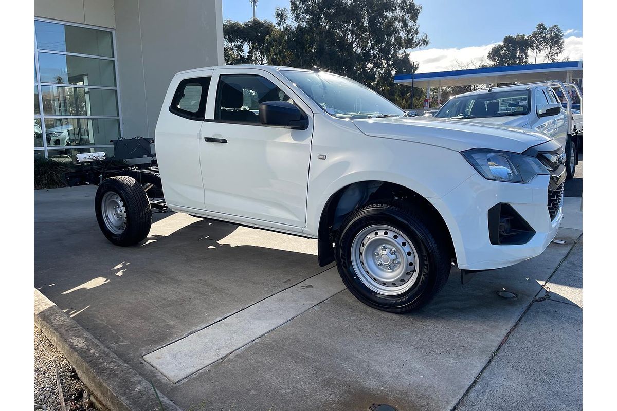 2025 Isuzu D-MAX SX 4X4