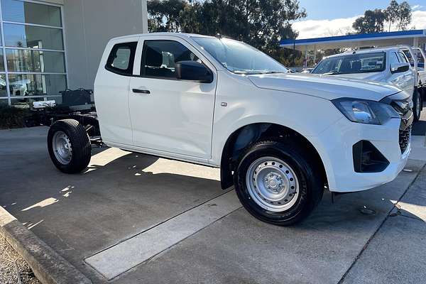 2025 Isuzu D-MAX SX 4X4