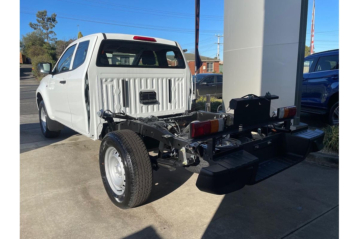 2025 Isuzu D-MAX SX 4X4