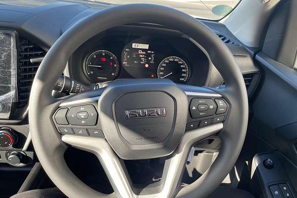2025 Isuzu D-MAX SX 4X4