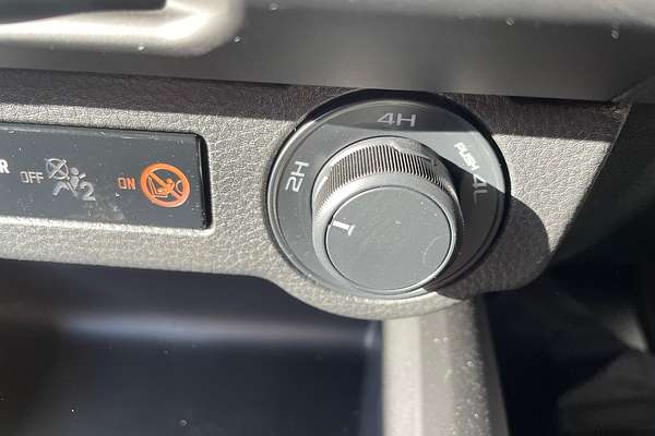 2025 Isuzu D-MAX SX 4X4